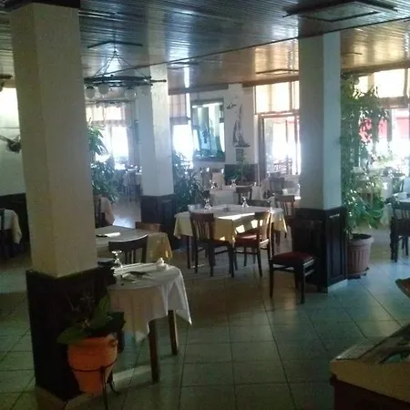 Hotel Lefkadi 2*