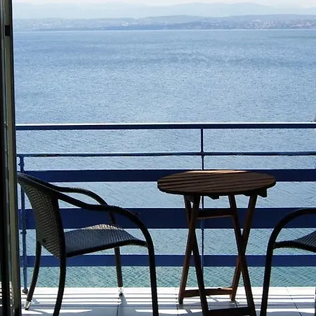 Lefkadi 레프카디 찰키다스