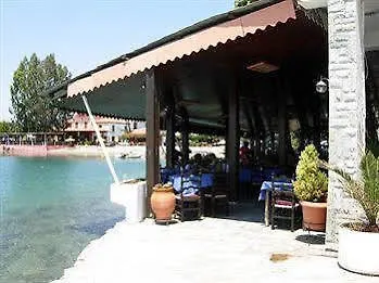 Lefkadi Ξενοδοχείο 2*